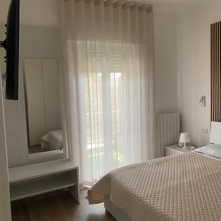 Dimore Capirro Charming Family House