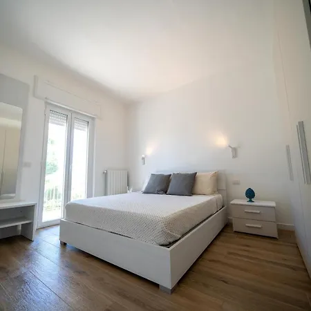 Dimore Capirro Charming Family House 트라니