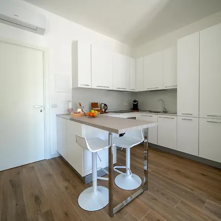 Dimore Capirro Charming Family House * 트라니
