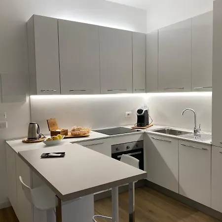 Dimore Capirro Charming Family House 트라니