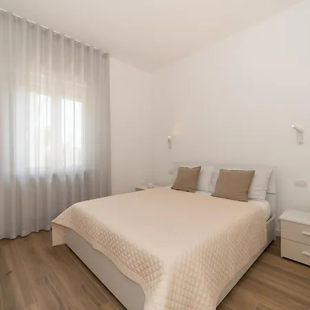 Dimore Capirro Charming Family House Trani